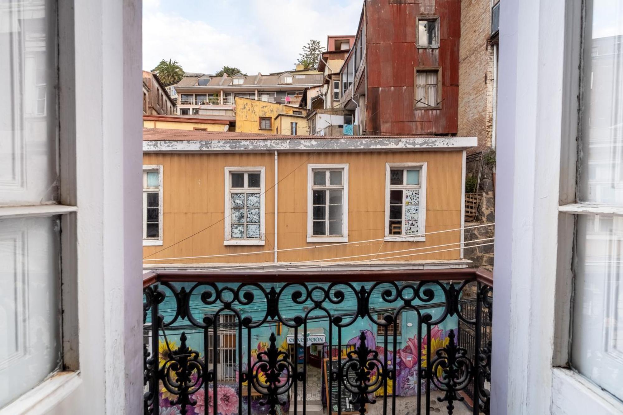 Maki Hostels & Suites Valparaíso Exterior photo